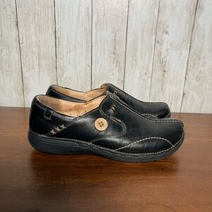 Clark’s slip on woman’s‎ shoes